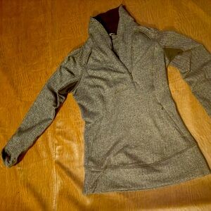 Lululemon zip up jacket size 2